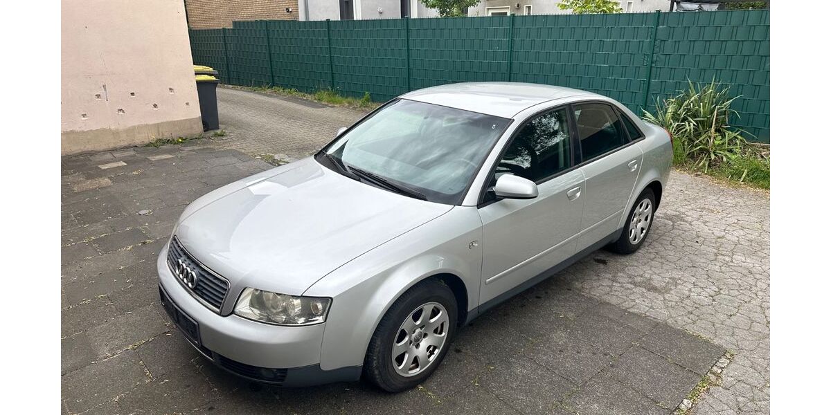 Audi A4 194.000 km 2.200 &euro; Duisburg 47166