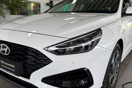 Hyundai i30 12.626 km 23.390 &euro; Kempen 47906