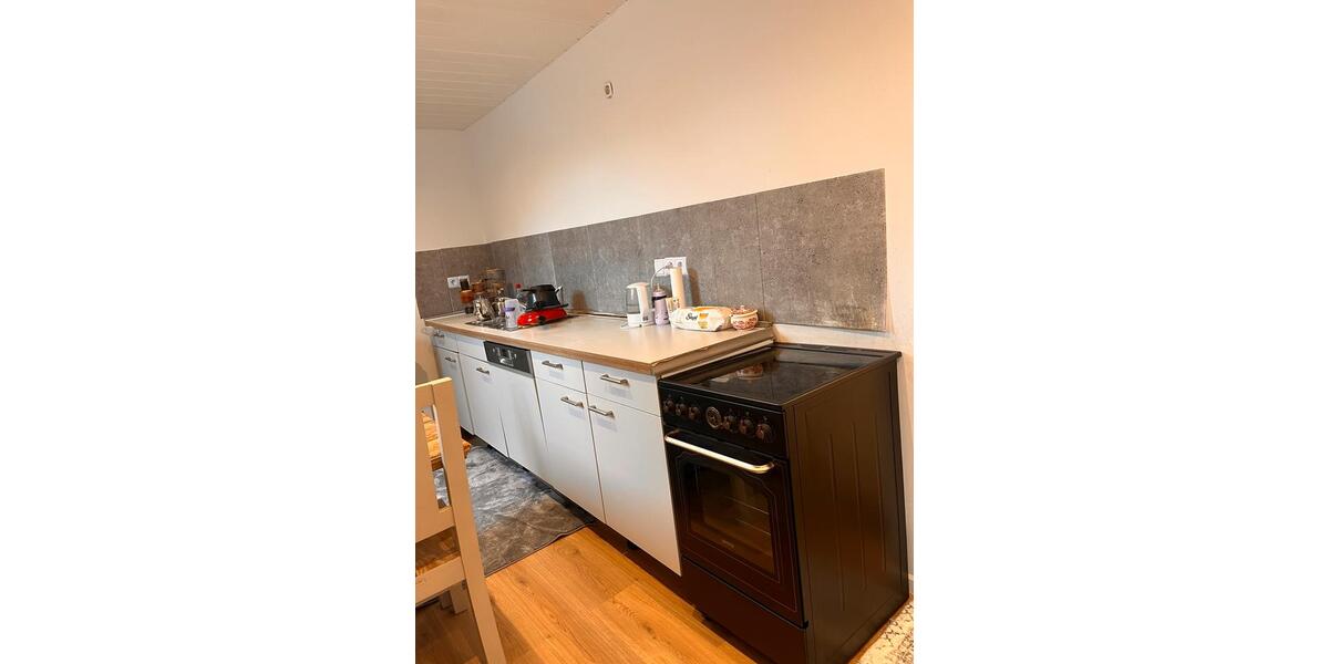 Dachgeschoßwohnung Viersen Hülsdonk - 3 Zimmer, 70 m&sup2;, 5.000&euro; | Angebot:25956769