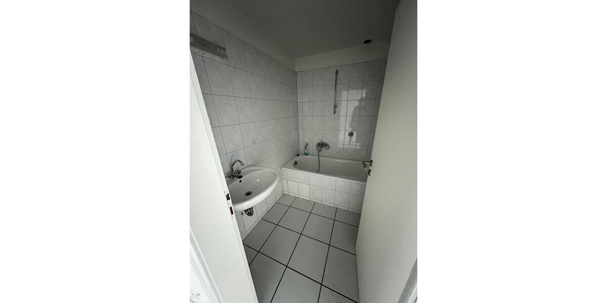 Erdgeschoßwohnung Ratingen Lintorf - 3 Zimmer, 85 m&sup2;, 1.150&euro; | Angebot:24954451