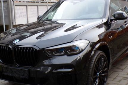 BMW X5 175.000 km 42.840 &euro; Düsseldorf 40468