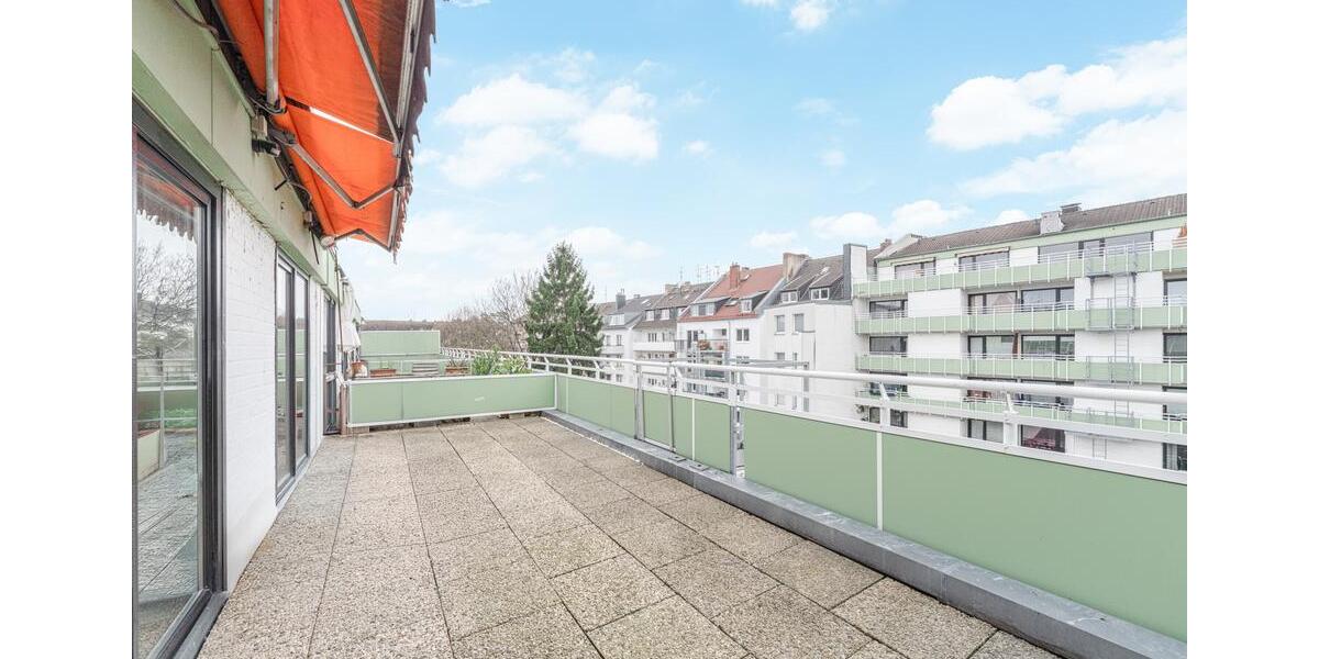 Dachgeschoßwohnung Düsseldorf Derendorf - 2 Zimmer, 95 m&sup2;, 1.615&euro; | Angebot:25790793