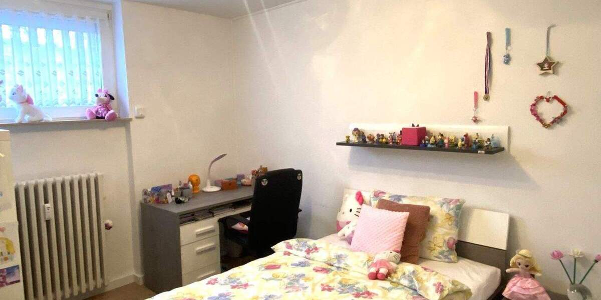 Etagenwohnung Krefeld Bockum - 3 Zimmer, 74 m&sup2;, 170.000&euro; | Angebot:25820061