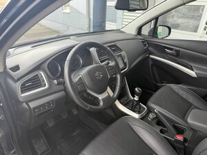 Suzuki SX4 S-Cross 1.4 Comfort+ Allgrip Hybrid LED & Lede 44.539 km 18.333 &euro; Meerbusch 40667