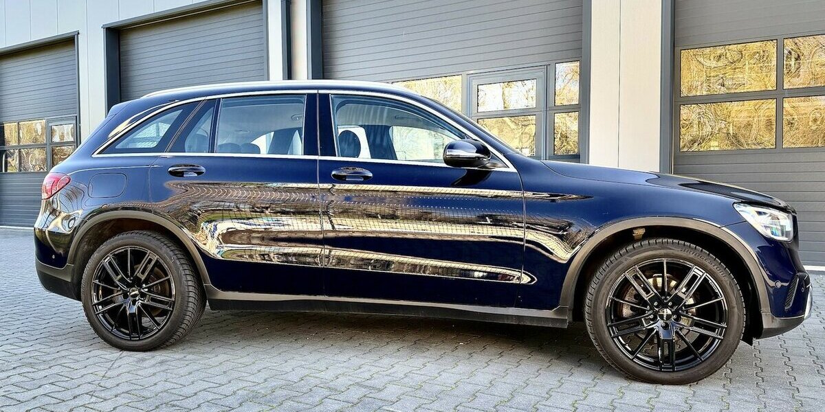 Mercedes-Benz GLC 220 d 4Matic / 1.Hd / MBUX / Kamera / Leder 99.000 km 32.490 &euro; Mönchengladbach 41066