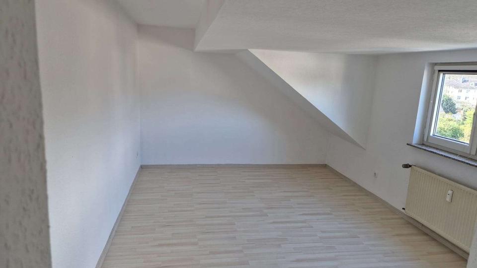 Etagenwohnung Duisburg Mittelmeiderich - 2 Zimmer, 71 m&sup2;, 565&euro; | Angebot:25974846