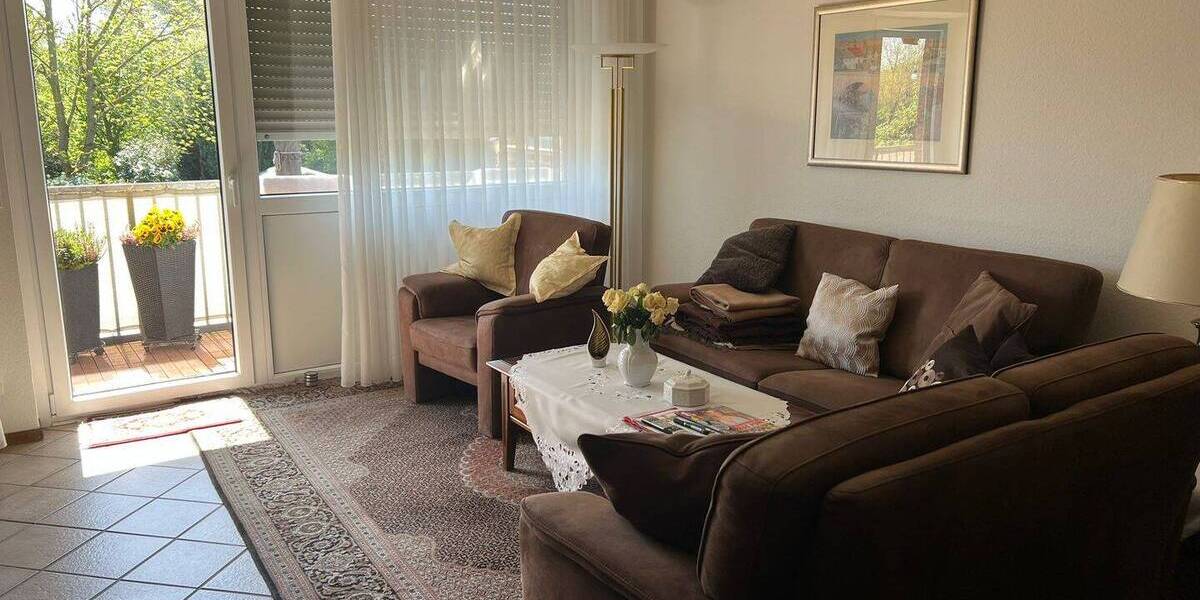 Etagenwohnung Mönchengladbach Lürrip - 3 Zimmer, 101 m&sup2;, 750&euro; | Angebot:26696905