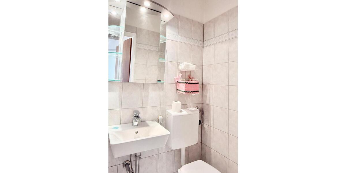 Erdgeschoßwohnung Düsseldorf Stadtbezirk 6 - 3 Zimmer, 93 m&sup2;, 1.200&euro; | Angebot:23762122