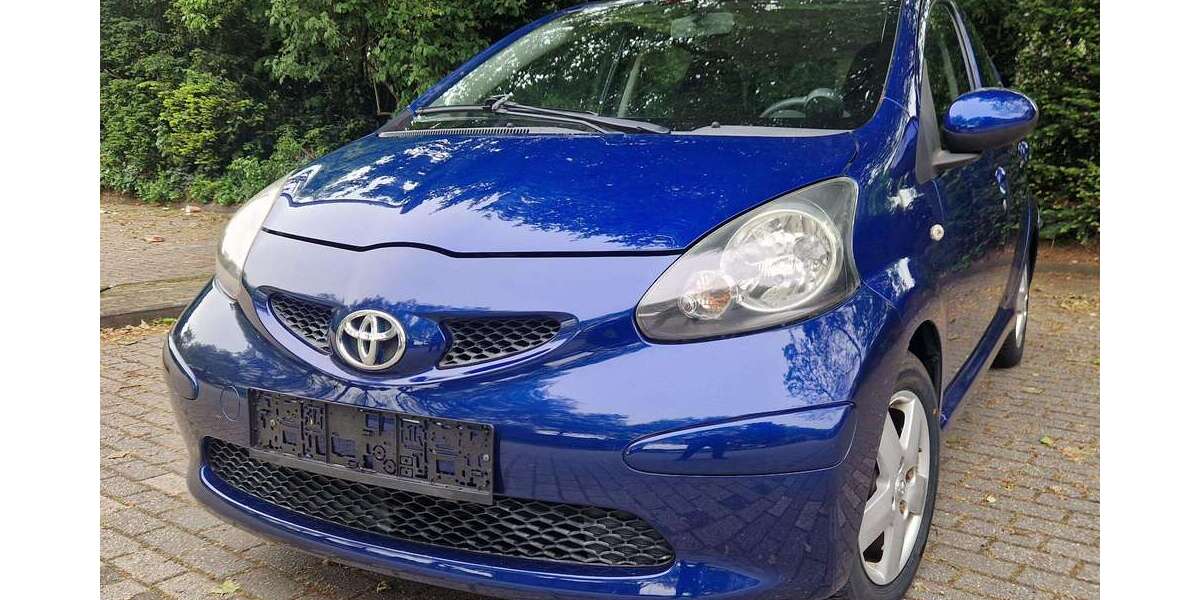 Toyota Aygo 130.865 km 2.750 &euro; Oberhausen 46149