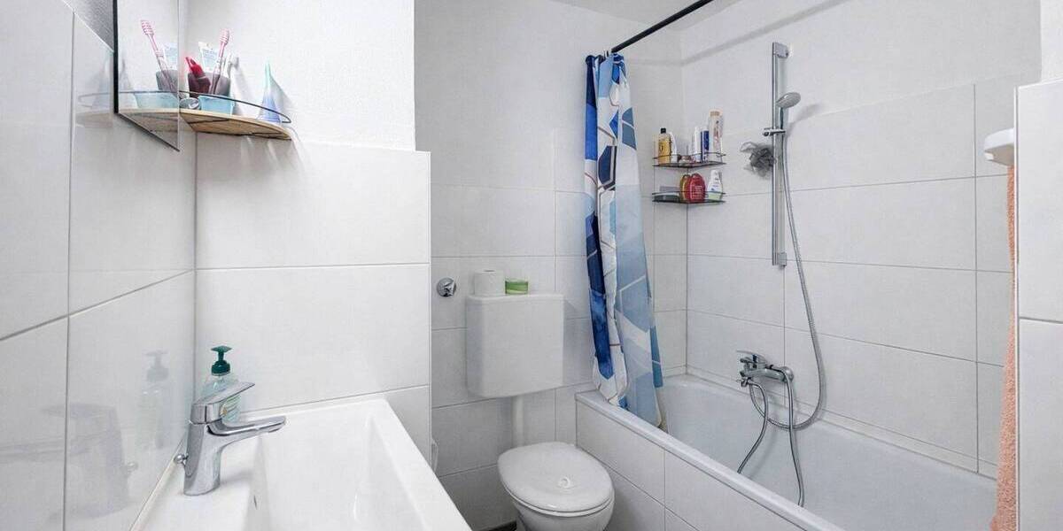 Etagenwohnung Düsseldorf Holthausen - 3 Zimmer, 87 m&sup2;, 1.200&euro; | Angebot:25910739