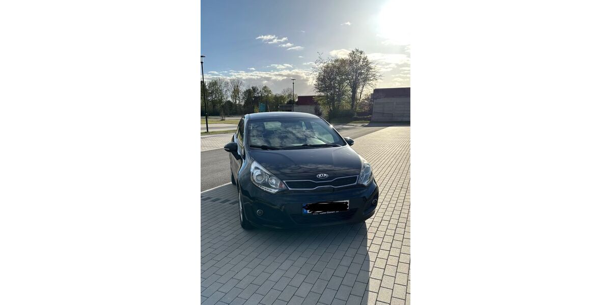 Kia Rio 153.500 km 3.500 &euro; Moers 47441