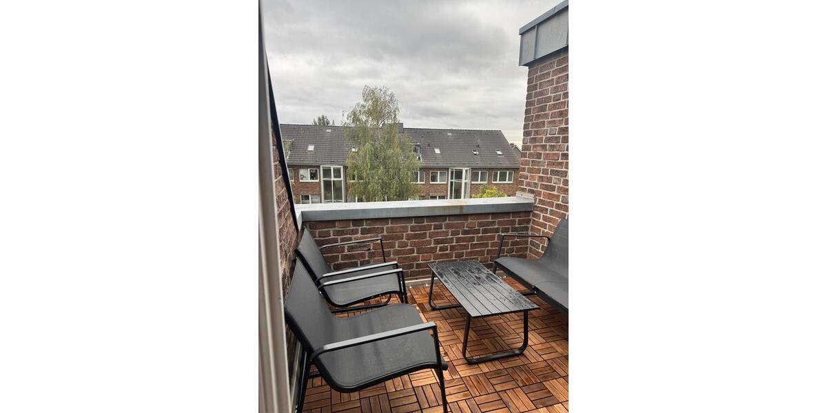 Dachgeschoßwohnung Meerbusch Necklenbroich - 3 Zimmer, 94 m&sup2;, 1.662&euro; | Angebot:27618494