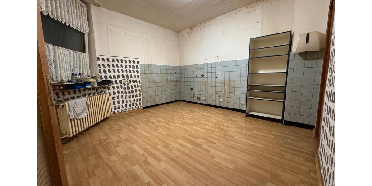 Etagenwohnung Duisburg Hamborn - 3 Zimmer, 82 m&sup2;, 1.000&euro; | Angebot:25861365