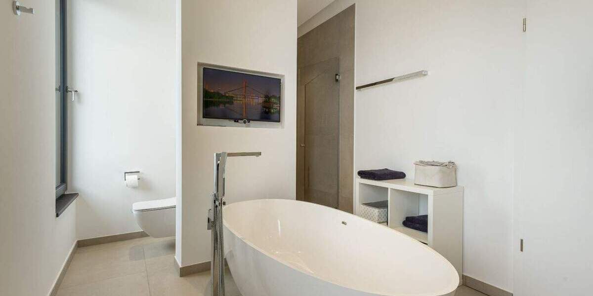 Einfamilienhaus Düsseldorf Mörsenbroich - 5 Zimmer, 221 m&sup2;, 1.990.000&euro; | Angebot:25929371