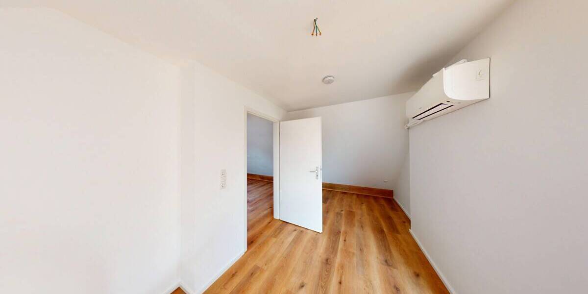 Etagenwohnung Düsseldorf Altstadt - 2 Zimmer, 58 m&sup2;, 975&euro; | Angebot:26696690