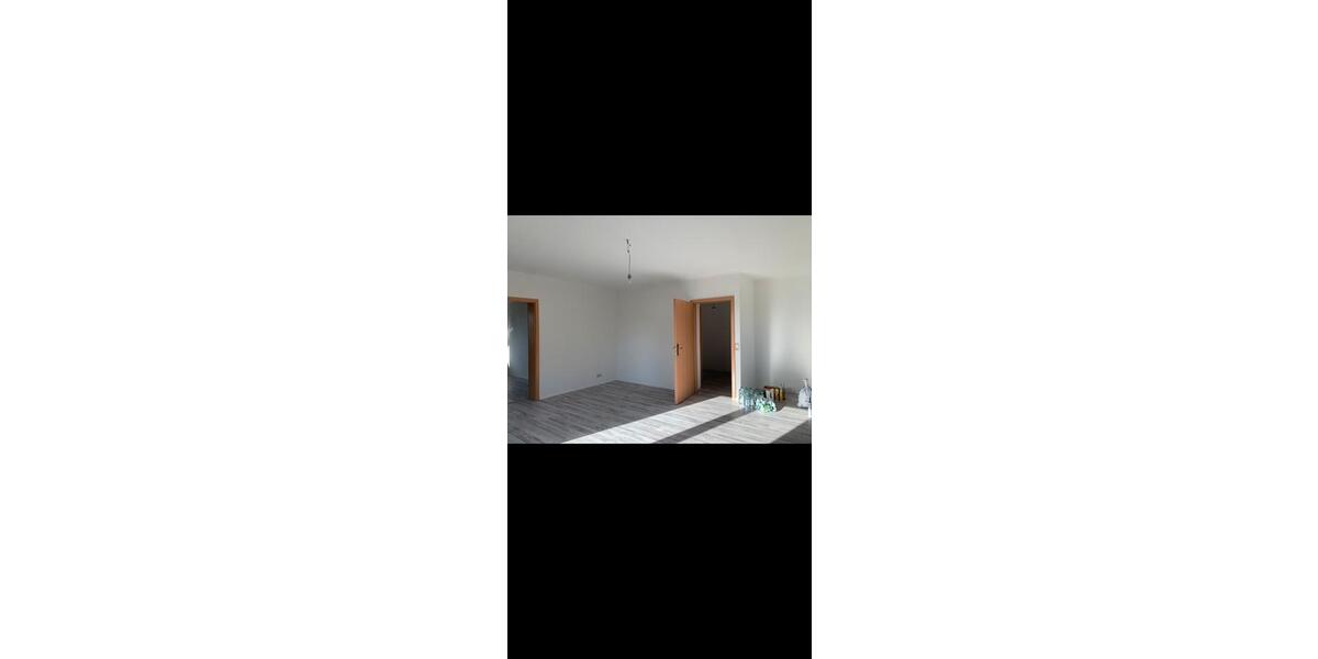 Etagenwohnung Hilden Kalstert - 3 Zimmer, 85 m&sup2;, 880&euro; | Angebot:25723622