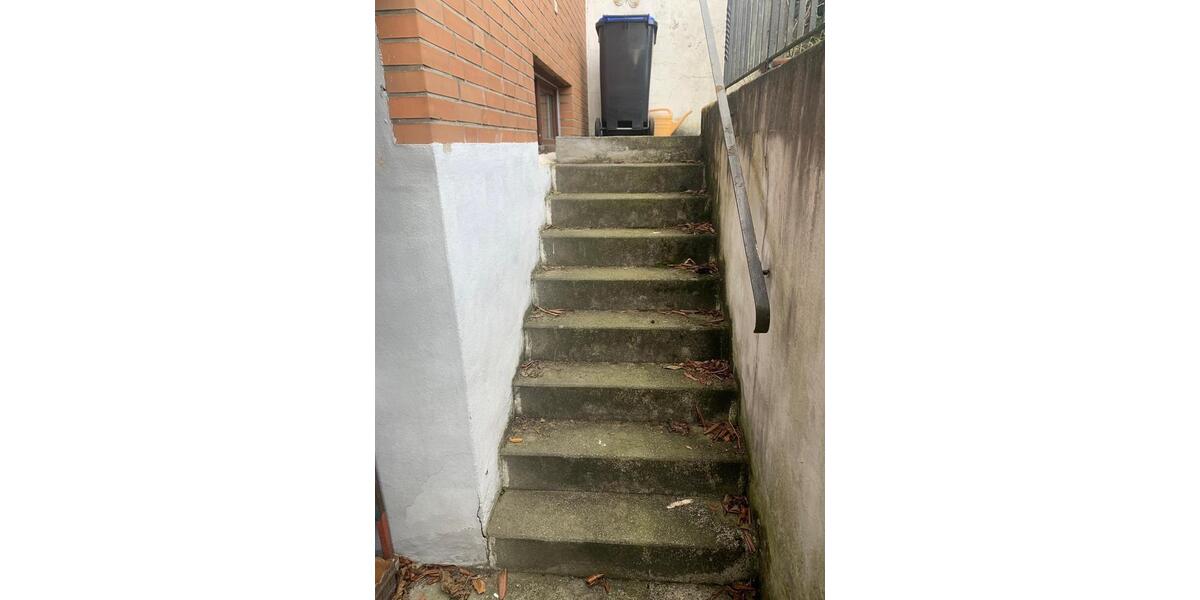 Etagenwohnung Mönchengladbach Ost - 1 Zimmer, 28 m&sup2;, 300&euro; | Angebot:26528629