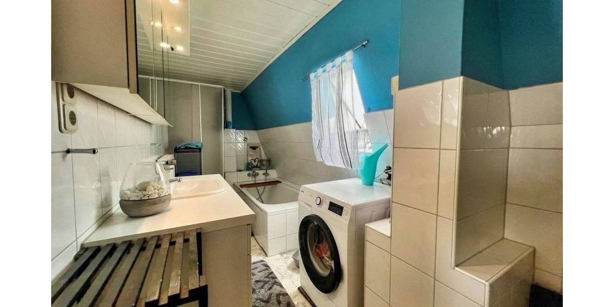 Etagenwohnung Krefeld Uerdingen - 3 Zimmer, 80 m&sup2;, 129.000&euro; | Angebot:25692531