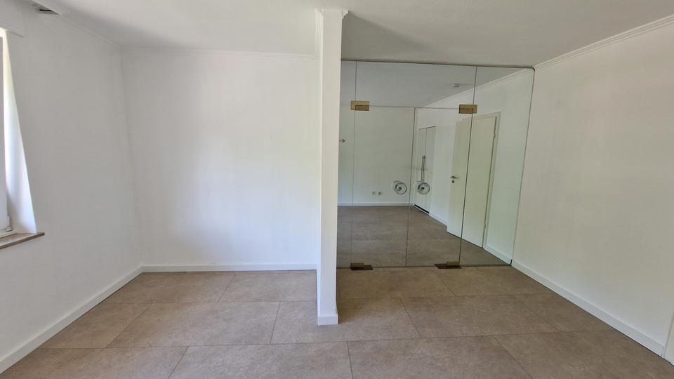 Einfamilienhaus Duisburg Rheinhausen - 5 Zimmer, 152 m&sup2;, 1.500&euro; | Angebot:26531305