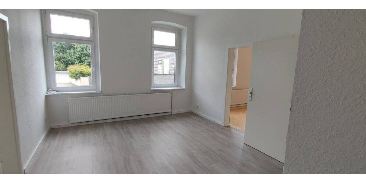 Etagenwohnung Oberhausen Buschhausen - 4 Zimmer, 88 m&sup2;, 1.000&euro; | Angebot:26037047