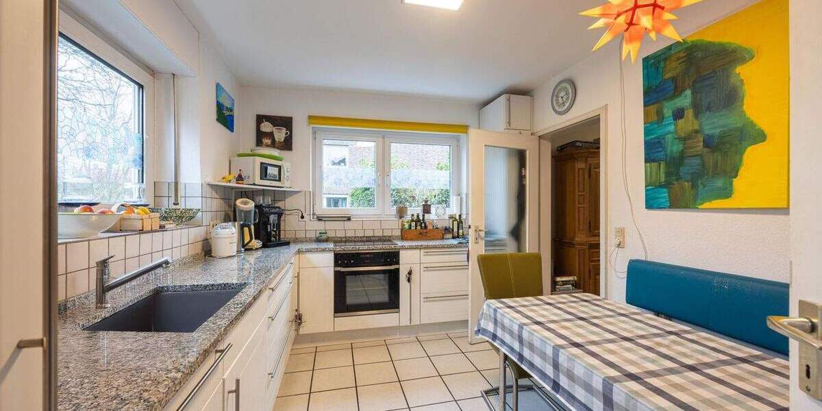 Reihenendhaus Krefeld Bockum - 5 Zimmer, 146 m&sup2;, 420.000&euro; | Angebot:25692294