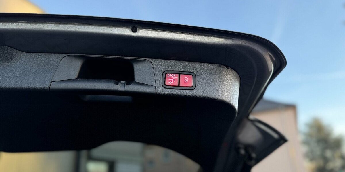 Mercedes-Benz GLB 200 AMG / 7 Sitze / PANO / MBUX / 0% Finanz. 79.000 km 38.900 &euro; Mönchengladbach 41066