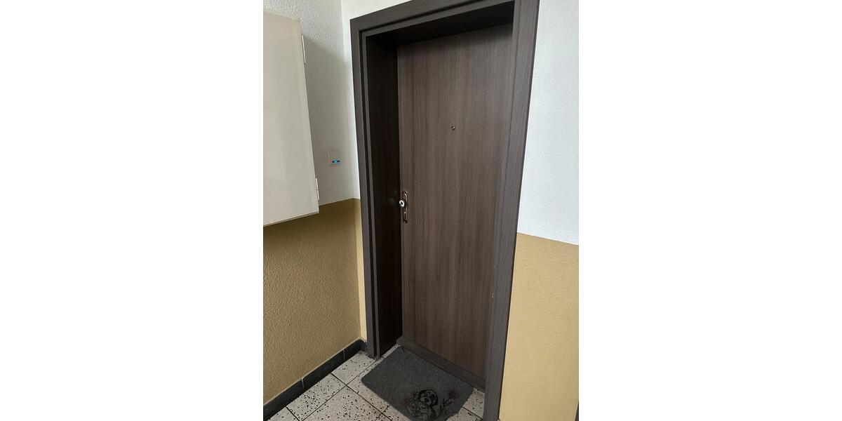 Etagenwohnung Duisburg Mittelmeiderich - 2.5 Zimmer, 70 m&sup2;, 119.500&euro; | Angebot:25995482