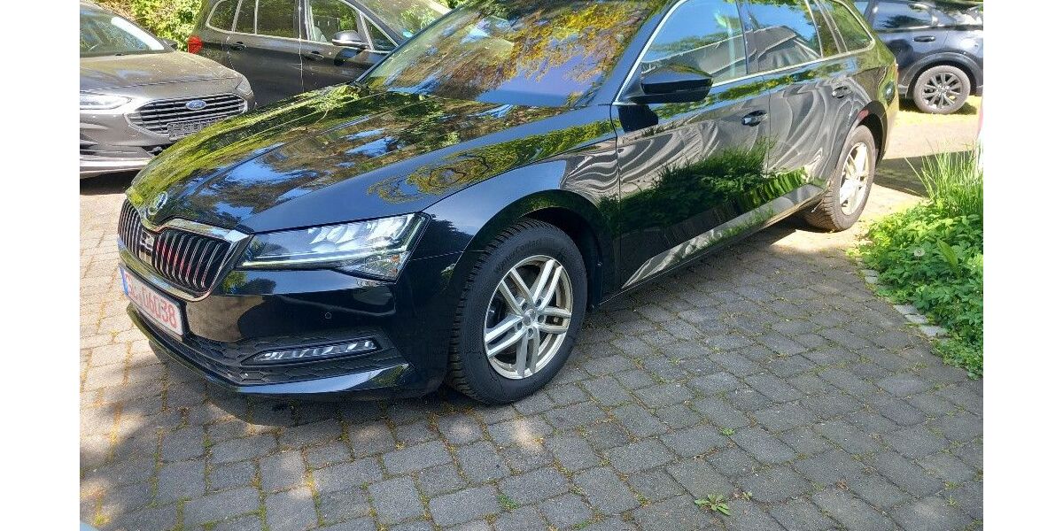 Skoda Superb 146.000 km 18.490 &euro; Leichlingen 42799