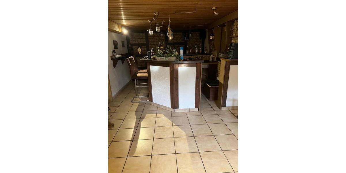 Bungalow Duisburg Essenberg - 5 Zimmer, 268 m&sup2;, 550.000&euro; | Angebot:25236957