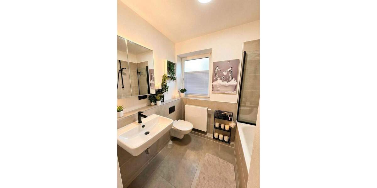 Etagenwohnung Krefeld Bockum - 2 Zimmer, 64 m&sup2;, 239.000&euro; | Angebot:25804147