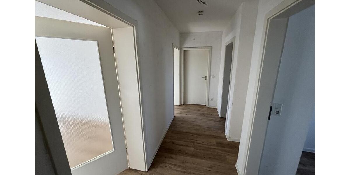 Etagenwohnung Moers Rheinkamp - 2.5 Zimmer, 68 m&sup2;, 561&euro; | Angebot:25423594