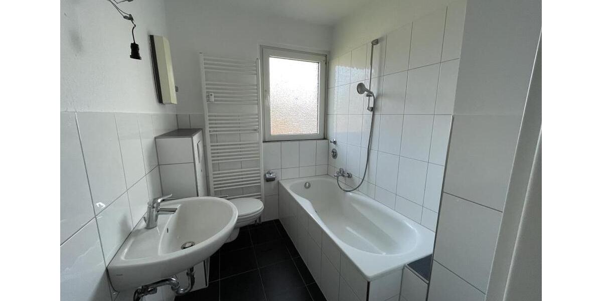 Etagenwohnung Krefeld Benrad - 3 Zimmer, 65 m&sup2;, 560&euro; | Angebot:25861515