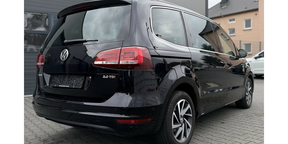 VW Sharan Sound / EL.Türe / Carplay / Kamera / DAB 113.657 km 24.590 &euro; Mönchengladbach 41066