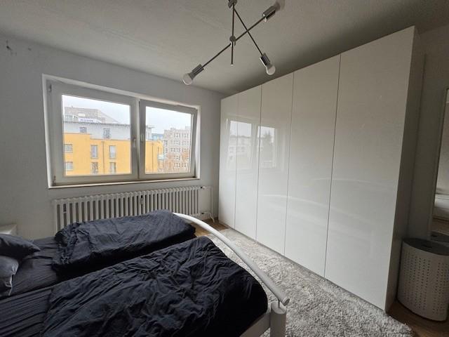 Etagenwohnung Düsseldorf Oberbilk - 3 Zimmer, 74 m&sup2;, 881&euro; | Angebot:25646818