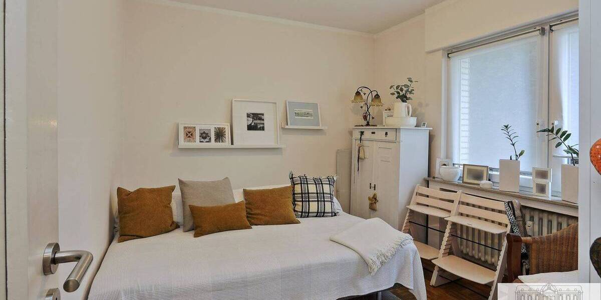 Einfamilienhaus Düsseldorf Hassels Hassels - 1 Zimmer, 266 m&sup2;, 849.000&euro; | Angebot:26018439