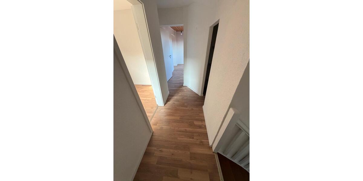 Maisonettenwohnung Mönchengladbach Süd - 3.5 Zimmer, 90 m&sup2;, 1.200&euro; | Angebot:25810547