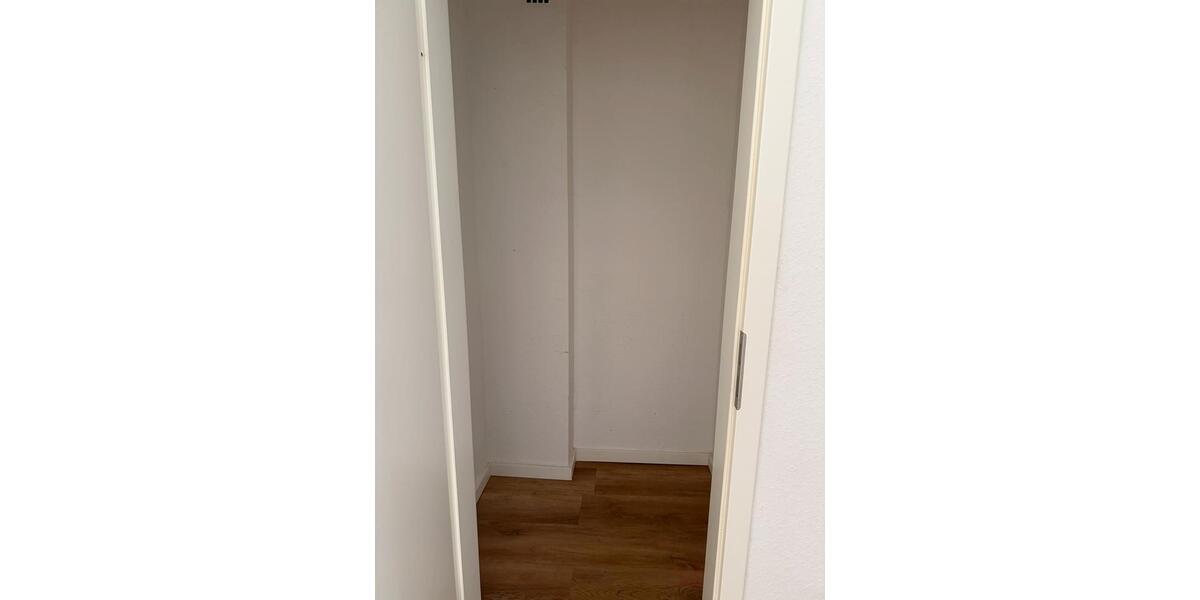 Erdgeschoßwohnung Duisburg Hamborn - 3.5 Zimmer, 71 m&sup2;, 710&euro; | Angebot:25987339