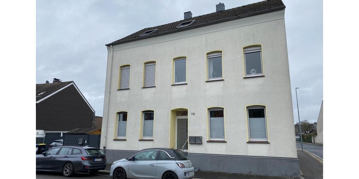 Dachgeschoßwohnung Duisburg Hochheide - 3 Zimmer, 80 m&sup2;, 716&euro; | Angebot:25948952