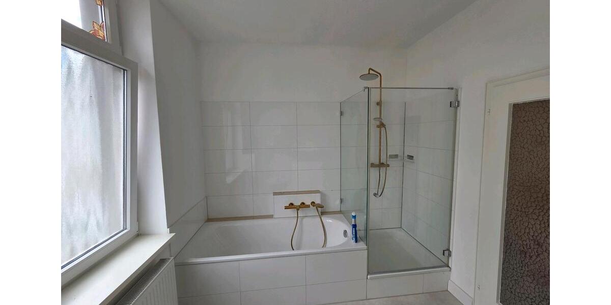 Maisonettenwohnung Duisburg Essenberg - 5 Zimmer, 155 m&sup2;, 1.050&euro; | Angebot:27552153