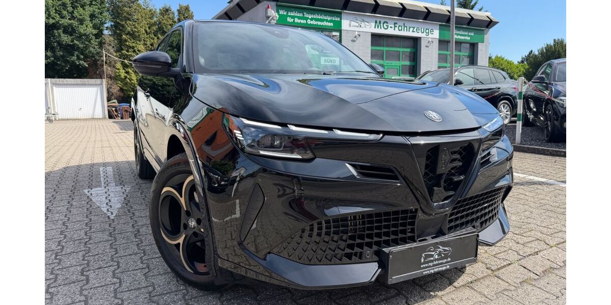 Alfa Romeo Junior 3.900 km 29.949 &euro; Mönchengladbach 41069