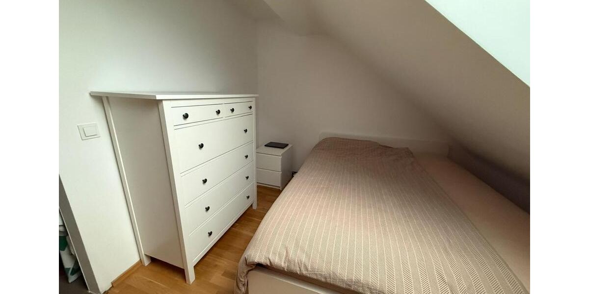 Dachgeschoßwohnung Mönchengladbach Nord - 2 Zimmer, 49 m&sup2;, 520&euro; | Angebot:24473985