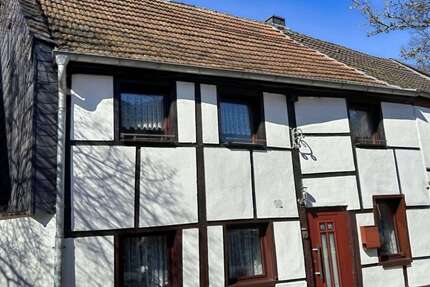 Haus Willich - 4 Zimmer, 75 m&sup2;, 150.000&euro; | Angebot:25723387