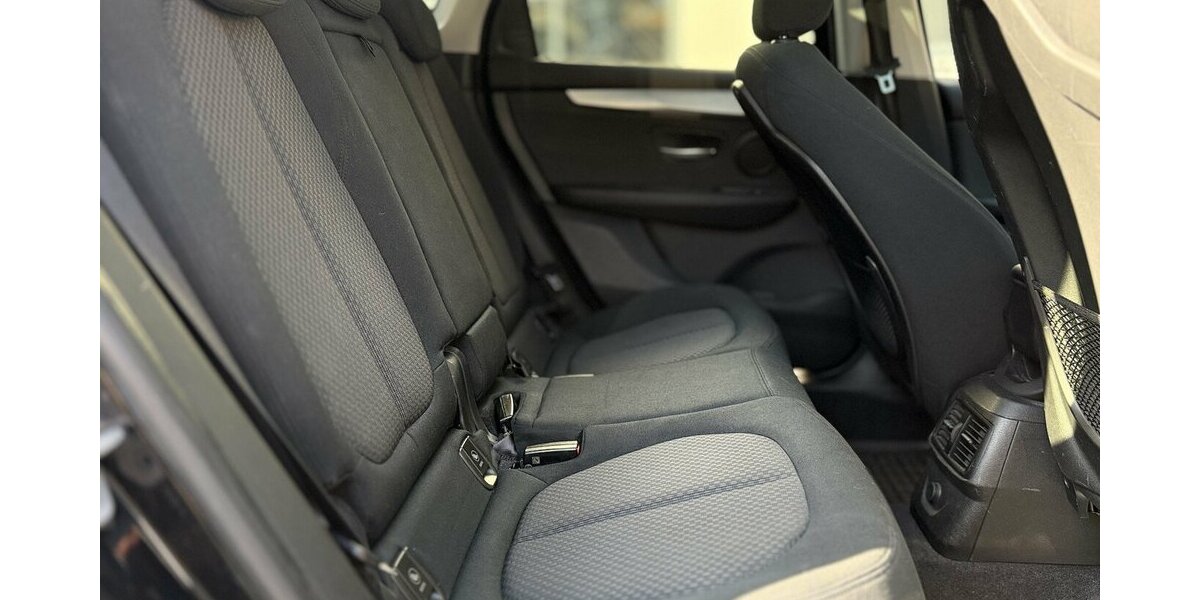 BMW 218 Active Tourer i / Advantage / PANO / Keyless 70.000 km 16.390 &euro; Mönchengladbach 41066