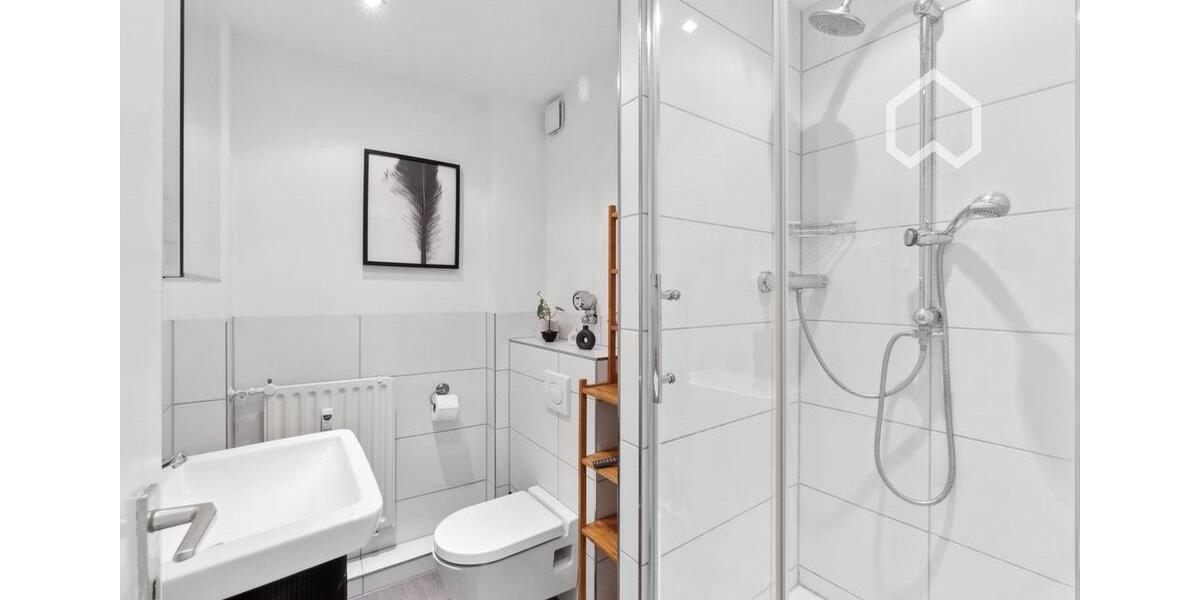 Etagenwohnung Düsseldorf Derendorf - 1 Zimmer, 30 m&sup2;, 1.200&euro; | Angebot:25943727