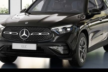 Mercedes-Benz GLC 300 9.900 km 74.490 &euro; Duisburg 47138
