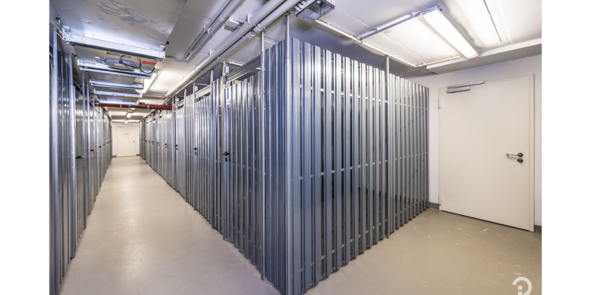 Wohnen in hochwertigem Ambiente mit internationalem Flair. Möblierte 2 Zimmer-Dachterrassen-Wohnung - Einfamilienhaus Düsseldorf Heerdt | Angebot:26645368
