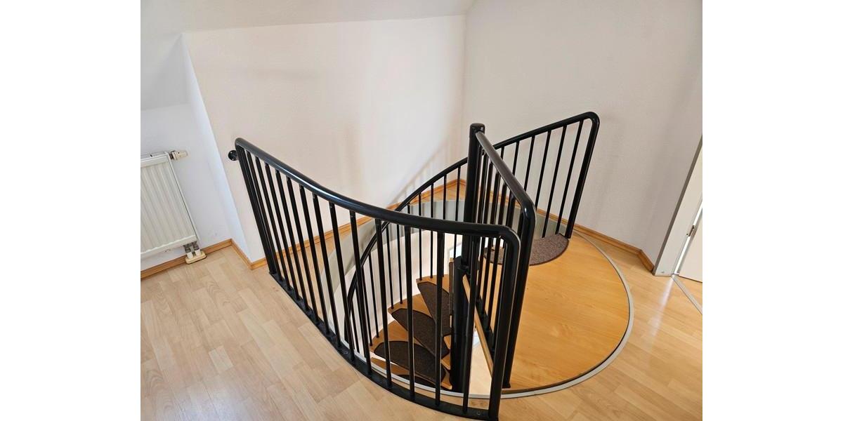 Dachgeschoßwohnung Grevenbroich - 3 Zimmer, 110 m&sup2;, 965&euro; | Angebot:26275228