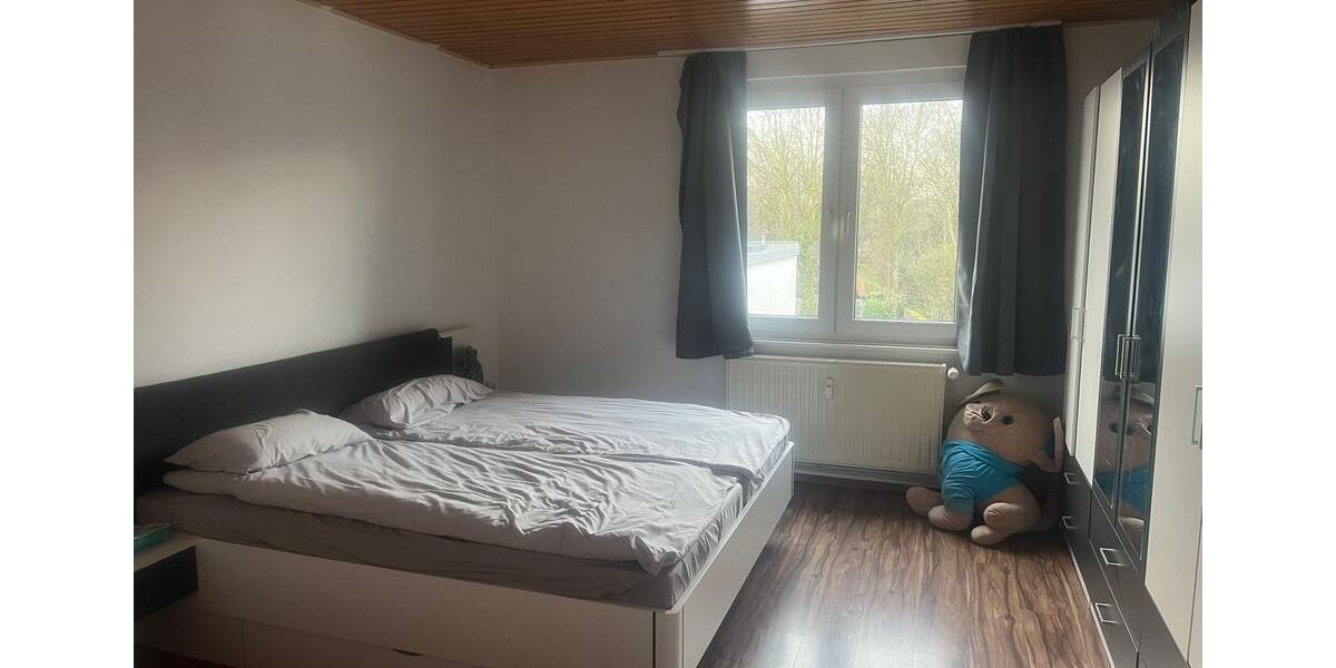 Etagenwohnung Duisburg Mittelmeiderich - 3 Zimmer, 75 m&sup2;, 560&euro; | Angebot:25612786