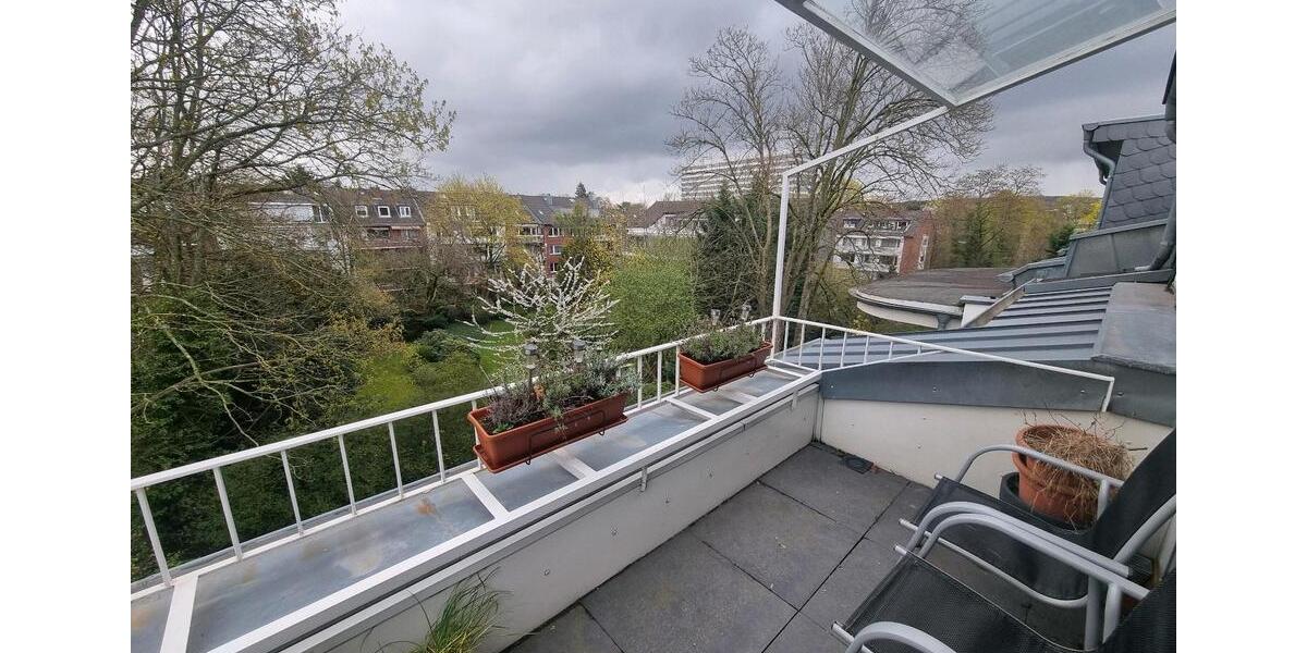 Dachgeschoßwohnung Düsseldorf Stadtbezirk 2 - 2 Zimmer, 66 m&sup2;, 1.056&euro; | Angebot:26013851