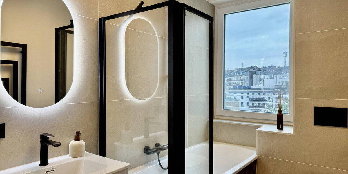 Etagenwohnung Düsseldorf Stadtmitte - 2 Zimmer, 60 m&sup2;, 330.000&euro; | Angebot:25927878